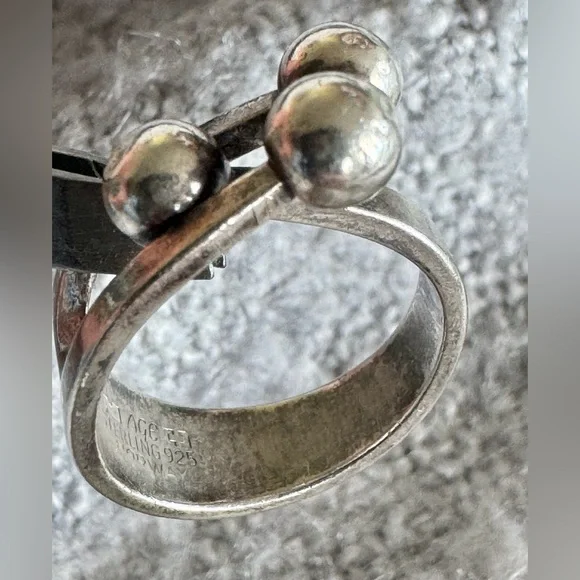 Vintage Anna Greta Eker Silver Modernist ‘Jester’ Sterling Silver Ring - Picture 14 of 15